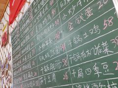-小球滚滚湘菜馆·烤鱼·口味虾(太平街店)