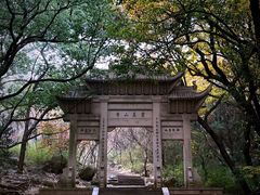 -灵岩山风景区