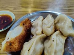 -黄阿姨锅贴大王(万航渡路店)