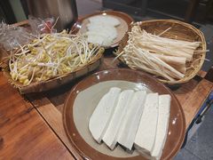 -憨铁匠火锅(红山6979店)