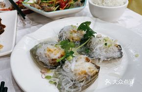 Steamed Little Scallops with Garlic and Vermicelli