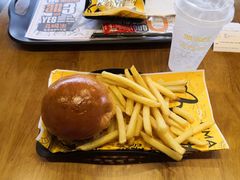 -UMAMI乌玛米披萨·汉堡·清真Halal(红岭北店)