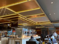 -大中华希尔顿酒店-念自助餐·嗨啤·小龙虾