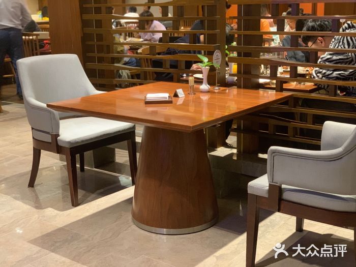 明月东一酒店·菲斯特自助餐厅图片
