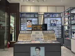 -回瑞眼镜·蔡司·依视路官方授权店(广益路万达店)