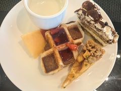 -圣丰索菲特·2 On 988 Café 自助餐厅