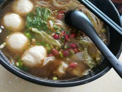 -龙记桂林米粉(财满街店)