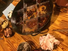 -岗上渣渣老火锅(两路口店)