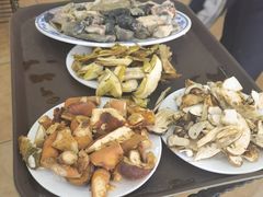-东巴谷野生菌火锅餐厅