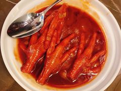 砂锅煨凤爪-海派悦庭·海胆烧麦·新融合菜(凯德广场店)