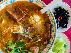 -金杨拉面王小吃面馆·牛三宝面·红烧牛肉粉