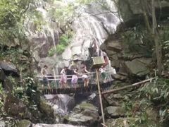 -藏龙百瀑风景区