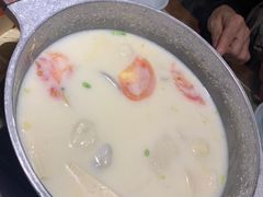 -佬麻雀·新湘菜(东方宝泰店)
