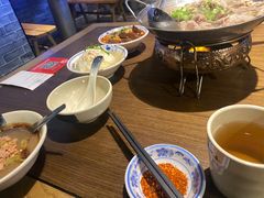 -肖四女乐山跷脚牛肉(南汇大学城生活广场店)