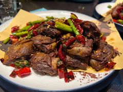 -川流不息·地道川菜·小龙虾(松东路店)