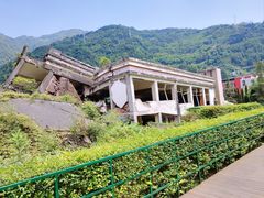 -四川汶川特大地震漩口中学遗址