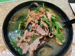 猪润牛肉皮蛋莞茜米线-华嫂冰室(湾仔店)