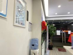 -蕾特恩专业祛痘·皮肤管理