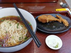 -百年老字号·观振兴蟹黄面·三虾面·苏式面(观前街富仁坊巷店)