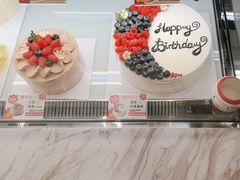 -花花卷卷·鲜食蛋糕(泉屋店)