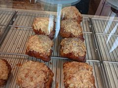 -VERIE BAKEHOUSE