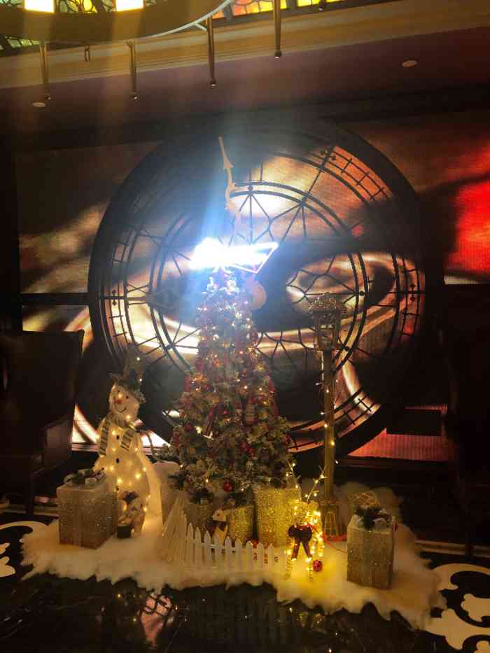 好乐迪(紫荆广场店)-"包了4个小时,唱到3个小时,连续停了2次.