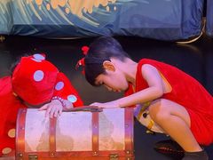 -猴有戏教育戏剧·音乐剧·主持口才·演讲朗诵辩论(环球港华师大校区)