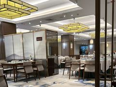 -满江红四季餐厅 · 国家五钻级酒家(新纪元大酒店店)