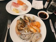 -圣丰索菲特·2 On 988 Café 自助餐厅