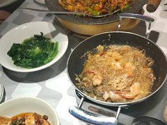 -聚鑫朋酸菜肥肠(文艺路口店)