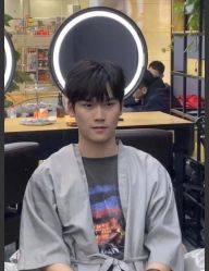 -藤野造型烫染·漂发