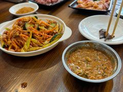 -韩风烤牛肉冷面店