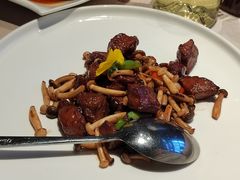 菌菇爆炒牛肉粒-漢舍中国菜馆(889广场店)