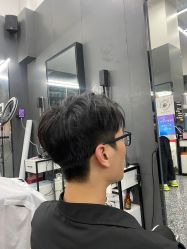 -藤野造型专业烫染接发