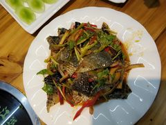 -风情丽江斑鱼火锅(孙家沟西南路80号店)