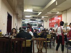 大堂-日新铁锅焖面(坝上店)