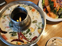 -Chom Cafe and Restaurant
