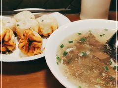 -舒蔡记生煎菜饭(云南中路店)
