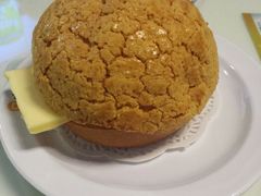 菠萝包-新大咀港式茶餐厅(宝山万达店)