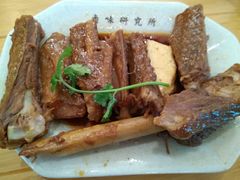 -狮头牌卤味研究所·卤味饭(花城汇南区店)