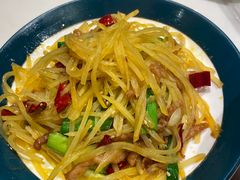 酸辣土豆丝-蜀香格格•剁椒鱼头(龙西店)
