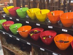 -果松木炭酸菜铜火锅·外婆参鸡汤