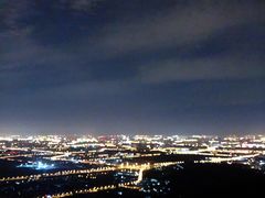 -鬼笑石后山停车场