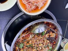 -周良天山牛杂城(天山路总店)
