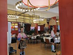 -刘姐啤酒鱼民族演艺餐厅(西街总店)