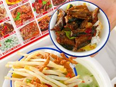 -丹水桥地锅鱼·翘嘴鲌·地方特色全鱼宴(丹江口大坝店)