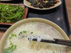 猪肘汤面-亮亮面馆(经六路店)