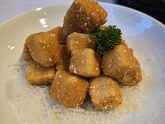 -深圳富苑皇冠假日套房酒店