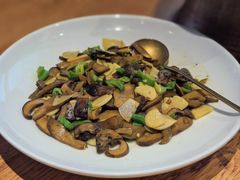 -一坐一忘云南菜(嘉里中心店)