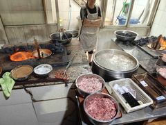 -正宗杨记普洱酸醋米线(总店)